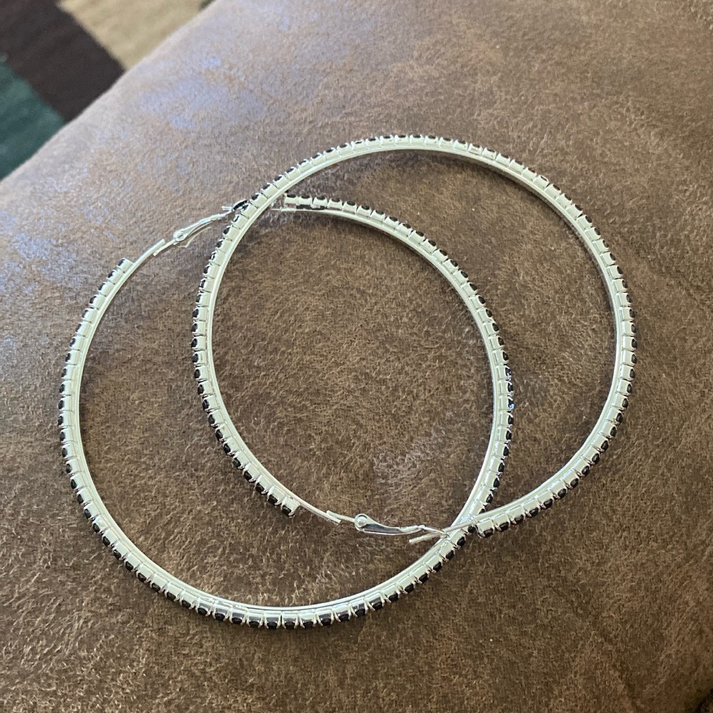 Very Nice LARGE bling silver black hoop earrings !